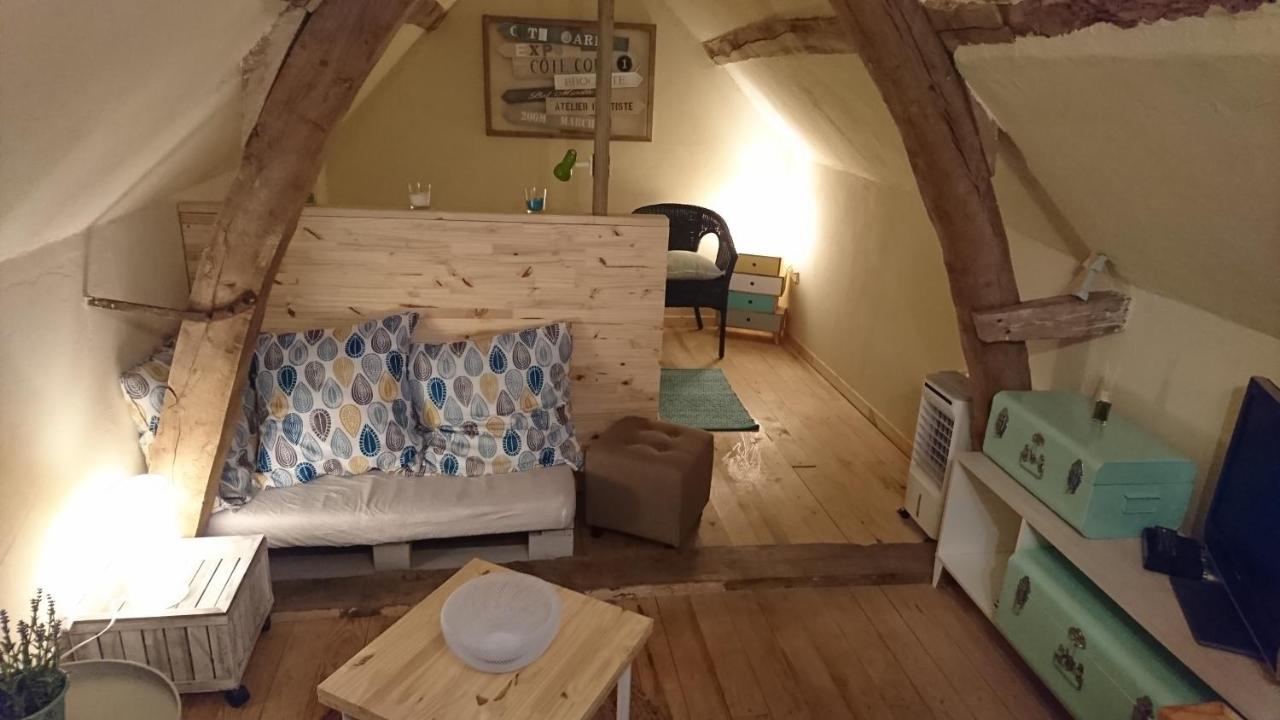 Les Chambres Du Vau Profond Vernoil Exteriör bild
