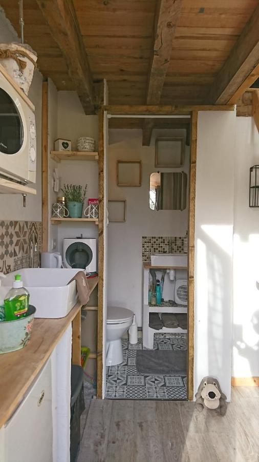 Les Chambres Du Vau Profond Vernoil Exteriör bild