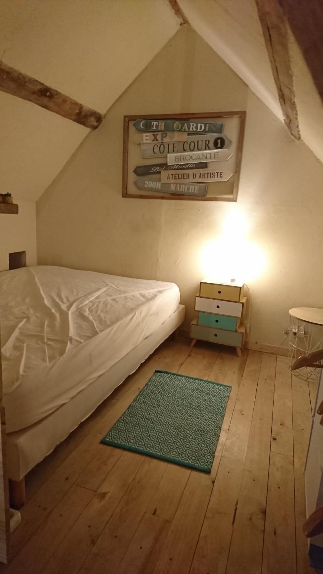 Les Chambres Du Vau Profond Vernoil Exteriör bild